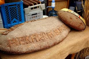 Chleb prądnicki (fot. Łukasz Kurbiel)  » Click to zoom ->